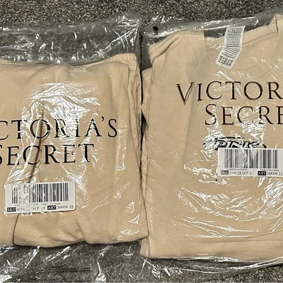 VS PINK Canvas Racing Series 3-Piece Crew Sweatshirt, Sweatpants, & Matching Tee - Picture 5 of 8